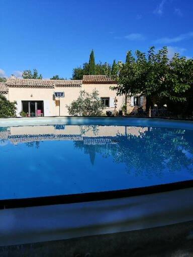Le Cabanon Apartment Crillon-le-Brave Exterior photo